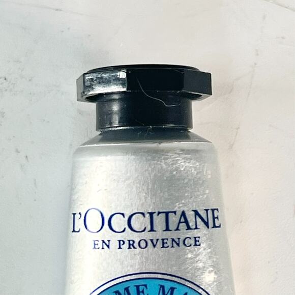 L'Occitane Creme Mains Dry Skin Hand Cream Shea France Travel .3 fl oz 10ml New - Picture 2 of 6